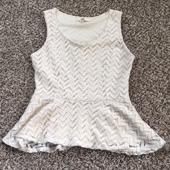 Ya brand cream chevron lace peplum top size L - Picture 1 of 4